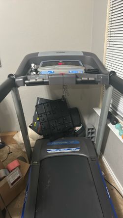 Horizon 101 treadmill