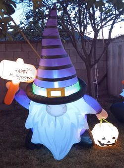 Halloween Inflatable Gnome with pumpkin