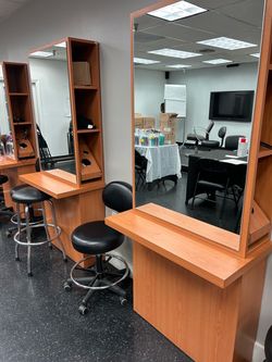 Salon Client Stations