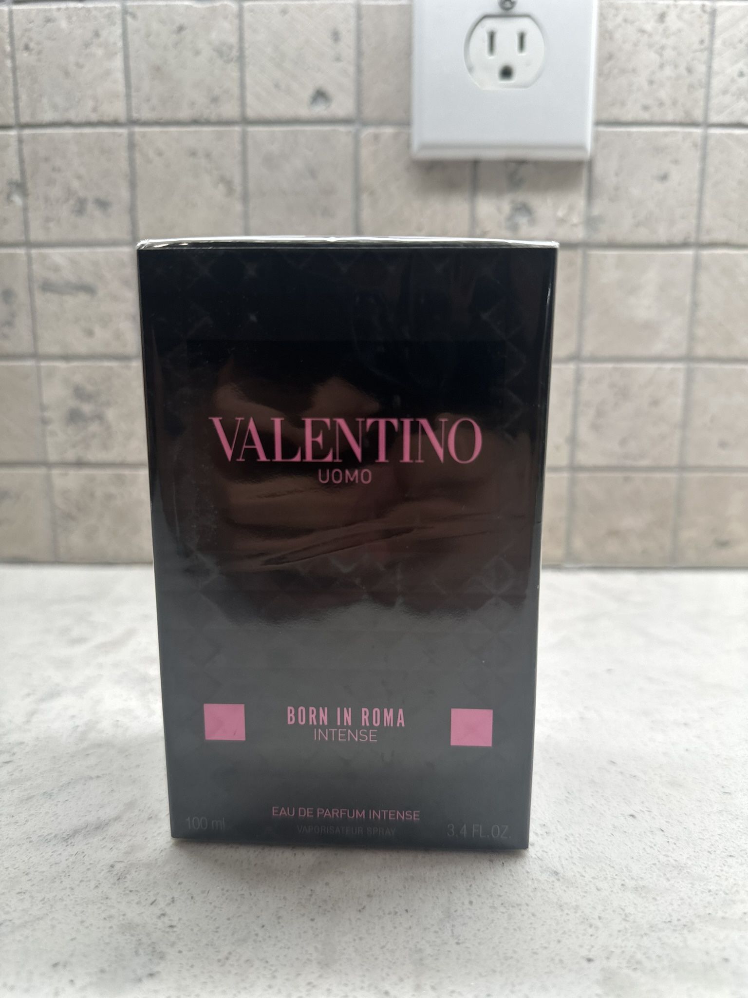 Valetino Born In Roma Intense