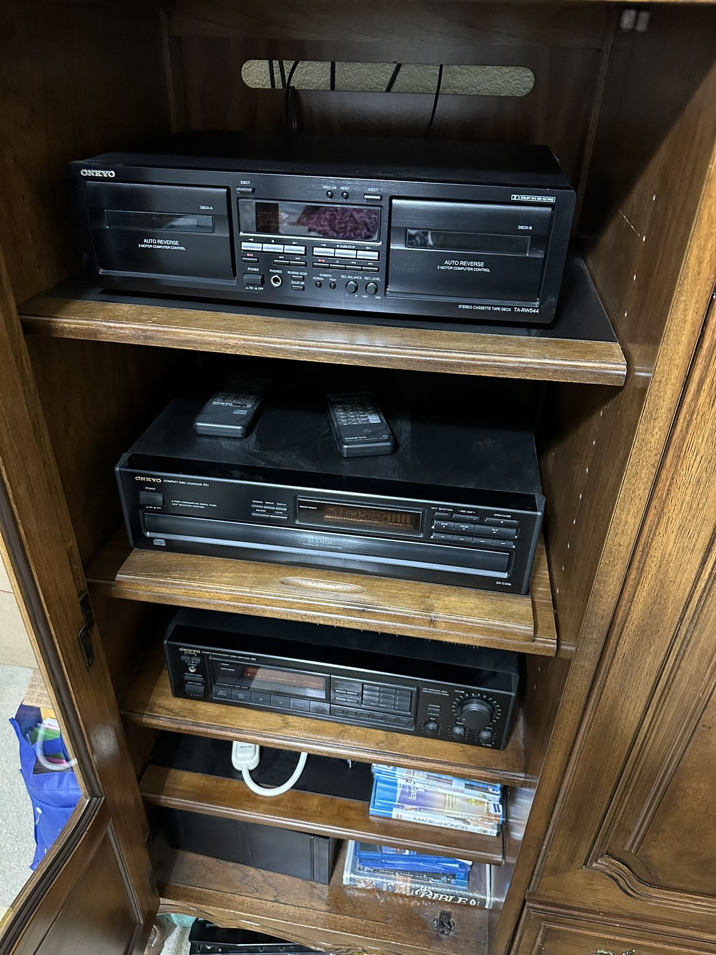 Onkyo Stereo - Cd Changer, Dual Tape, Receiver