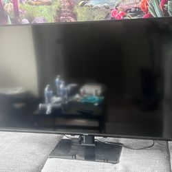 Vizio Flat Screen Smart Tv 50”