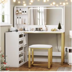 Makeup Vanity