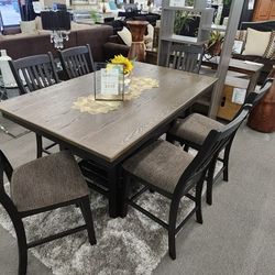 SALE!!! 7-PC Counter Height Dinning Table Set