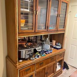 China Cabinet (Solid Wood)