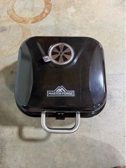 Portable charcoal Grill