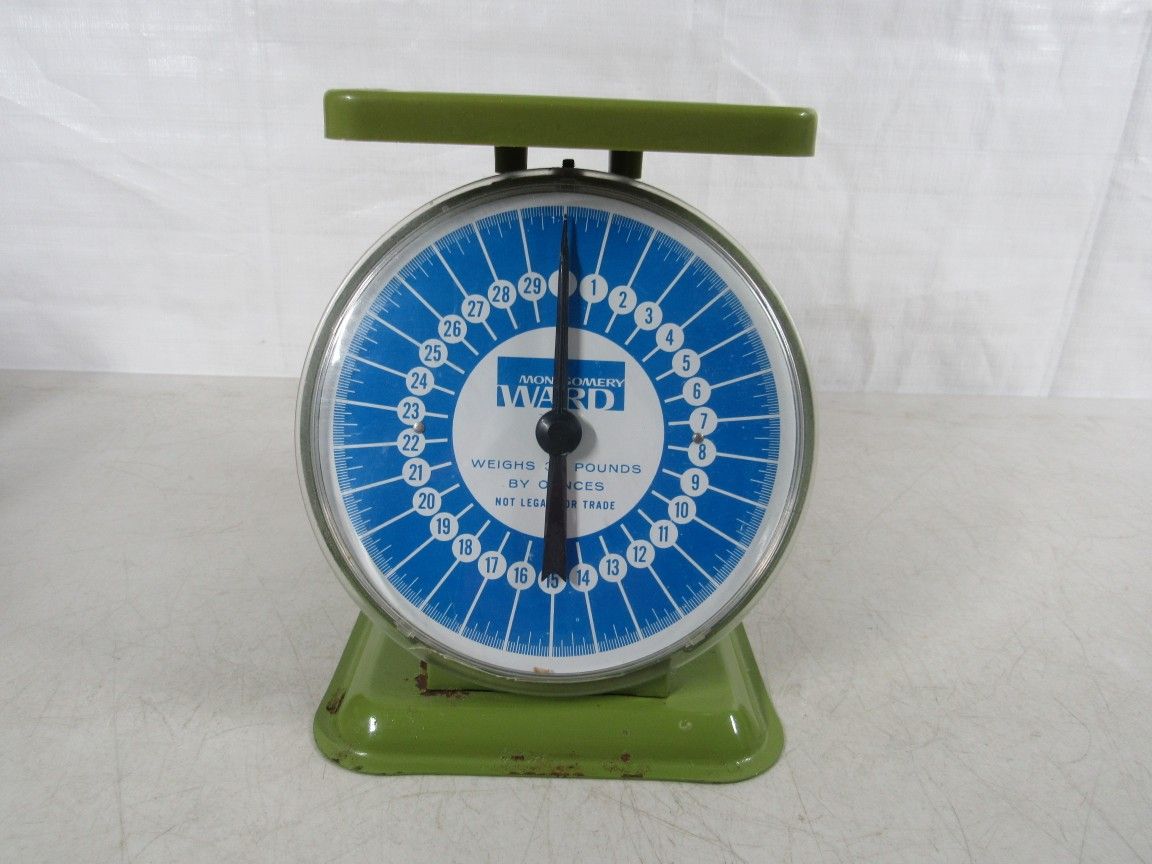Montgomery Ward Vintage Family 30 Lb. Scale Farmhouse Kitchen Decor