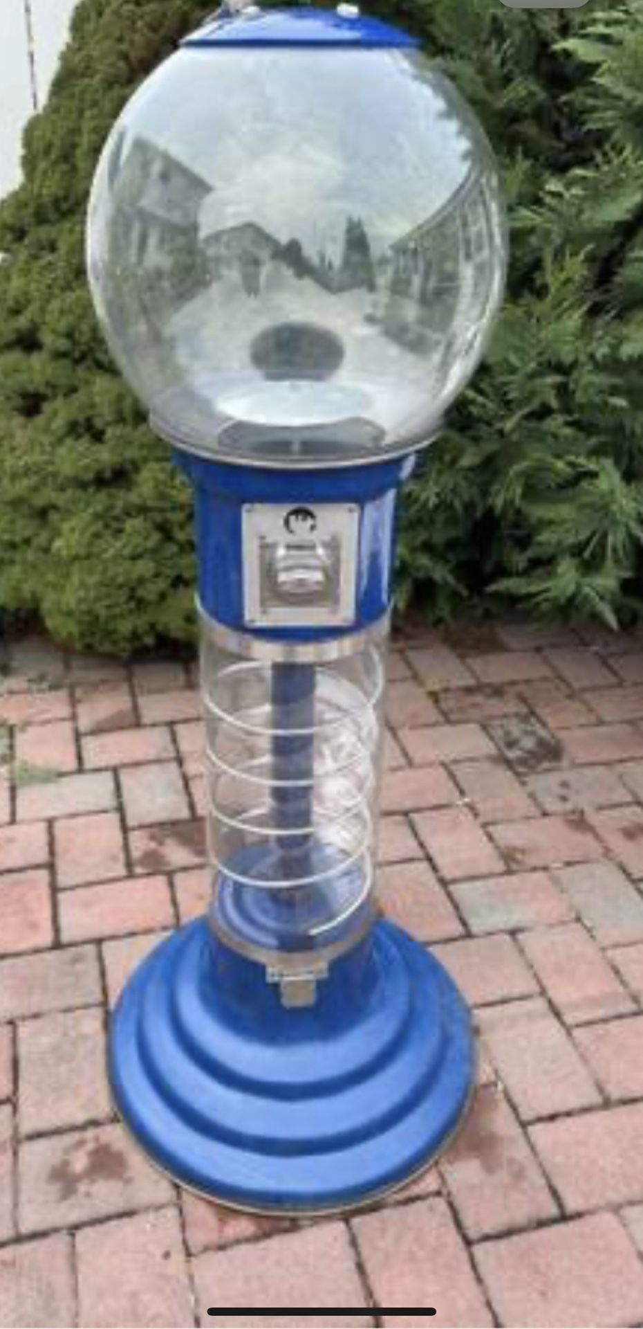 5 Feet Tall Spiral Gumball Machine