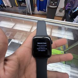 Apple Watch SE 44mm Cellular And GPS With Charger 