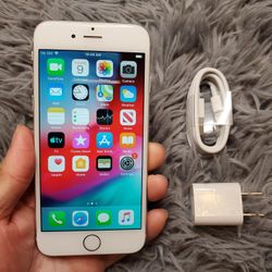 iPhone 6 - UNLOCKED - Like New