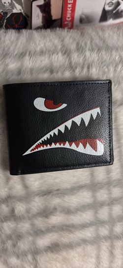 Men’s shark mouth slim bifold wallet