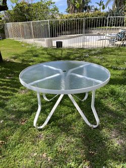 Outdoor Patio Table 