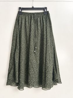 Pleated Metallic and Olive Patterned Skirts Medium