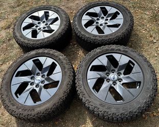 Ford F150 gray wheels 275 55 20 Goodyear Wrangler All Terrain Tires