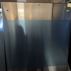 GE Dishwasher 349$