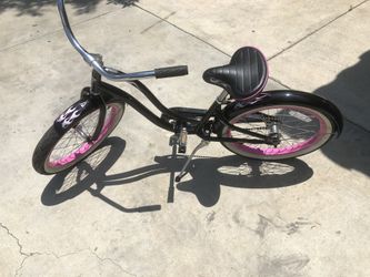 Mint condition Girls beach cruiser