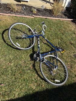 2 bikes really good !! NEED GONE!!