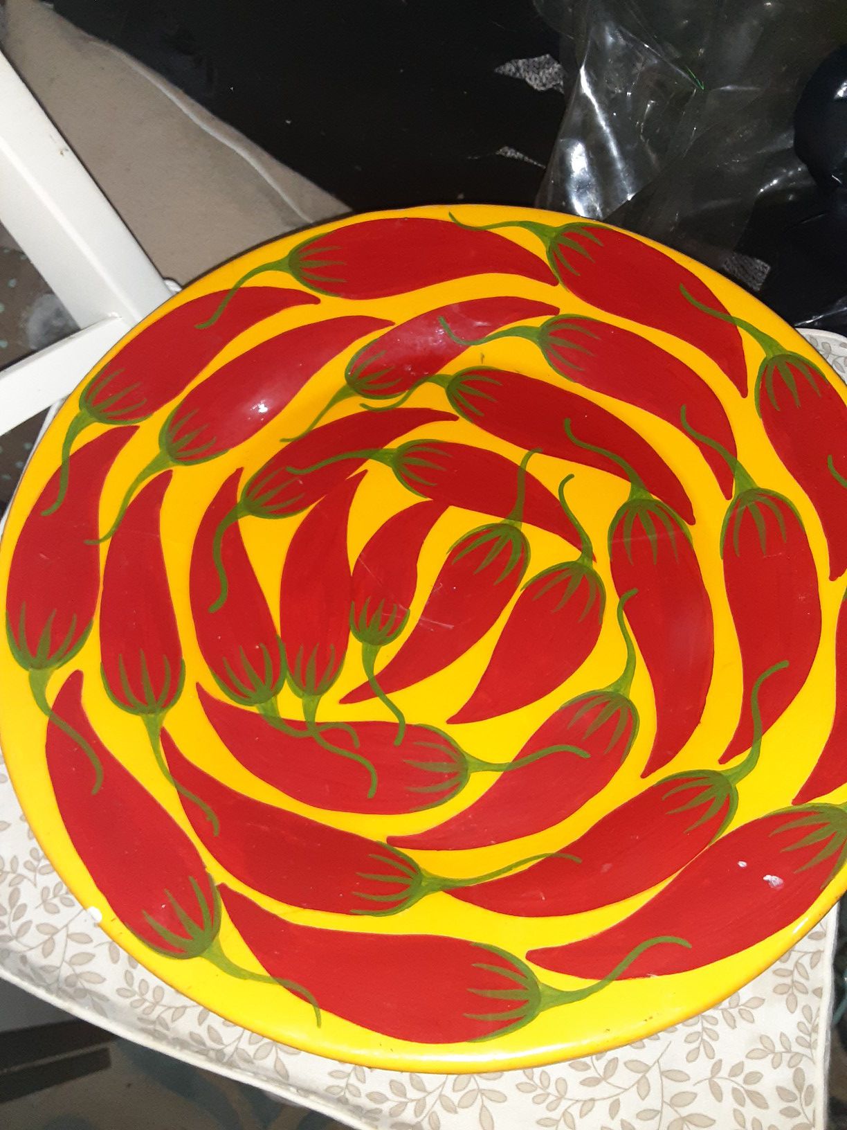 Plate wall decor or Serving dish $15.00 cash only (serious buyers)