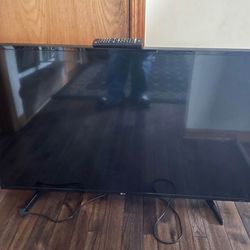 50" Smart TV LG 49UH6030  (LIKE NEW)