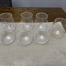 7 Stemless, Plastic, Resuable Wine Glasses