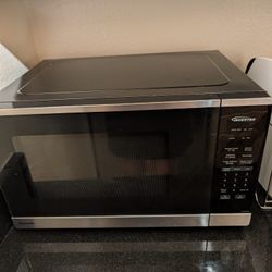 Microwave: 1200 Watts