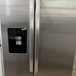 Brand New Whirlpool Fridge $400