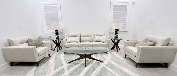Living Room Set - LIKE-NEW