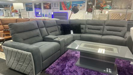 Special Offer Now!! Grey Power Reclining Sectional $1999