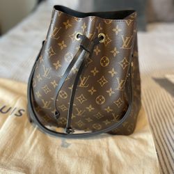 Louis Vuitton Neo Noe 