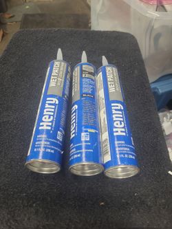 3 tubes Henry's black wet patch roof repair