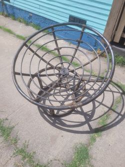 Papasan chair wood frame 2 piece