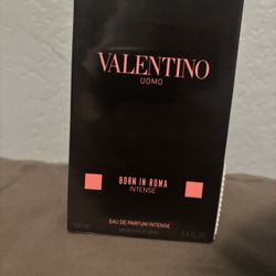 Valentino Born In Roma Intense 3.4 Oz