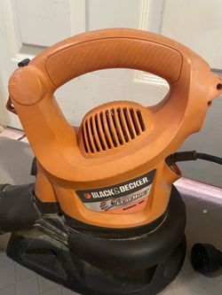 Black & Decker LeafHog Blower/ Vac