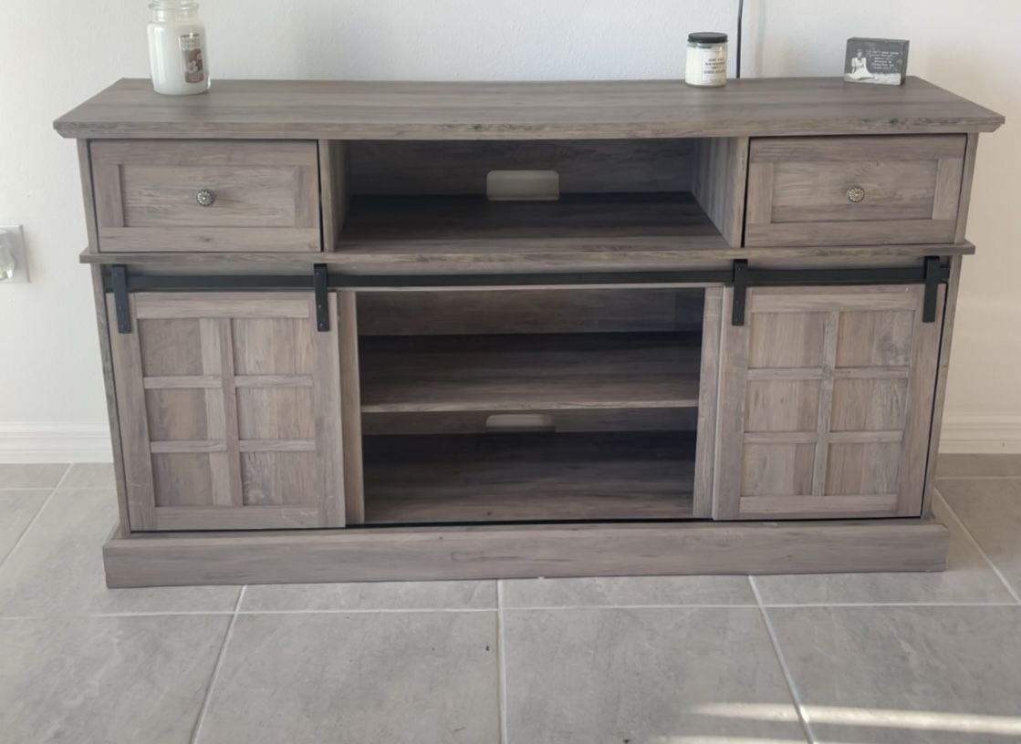 Farm Style Tv Stand