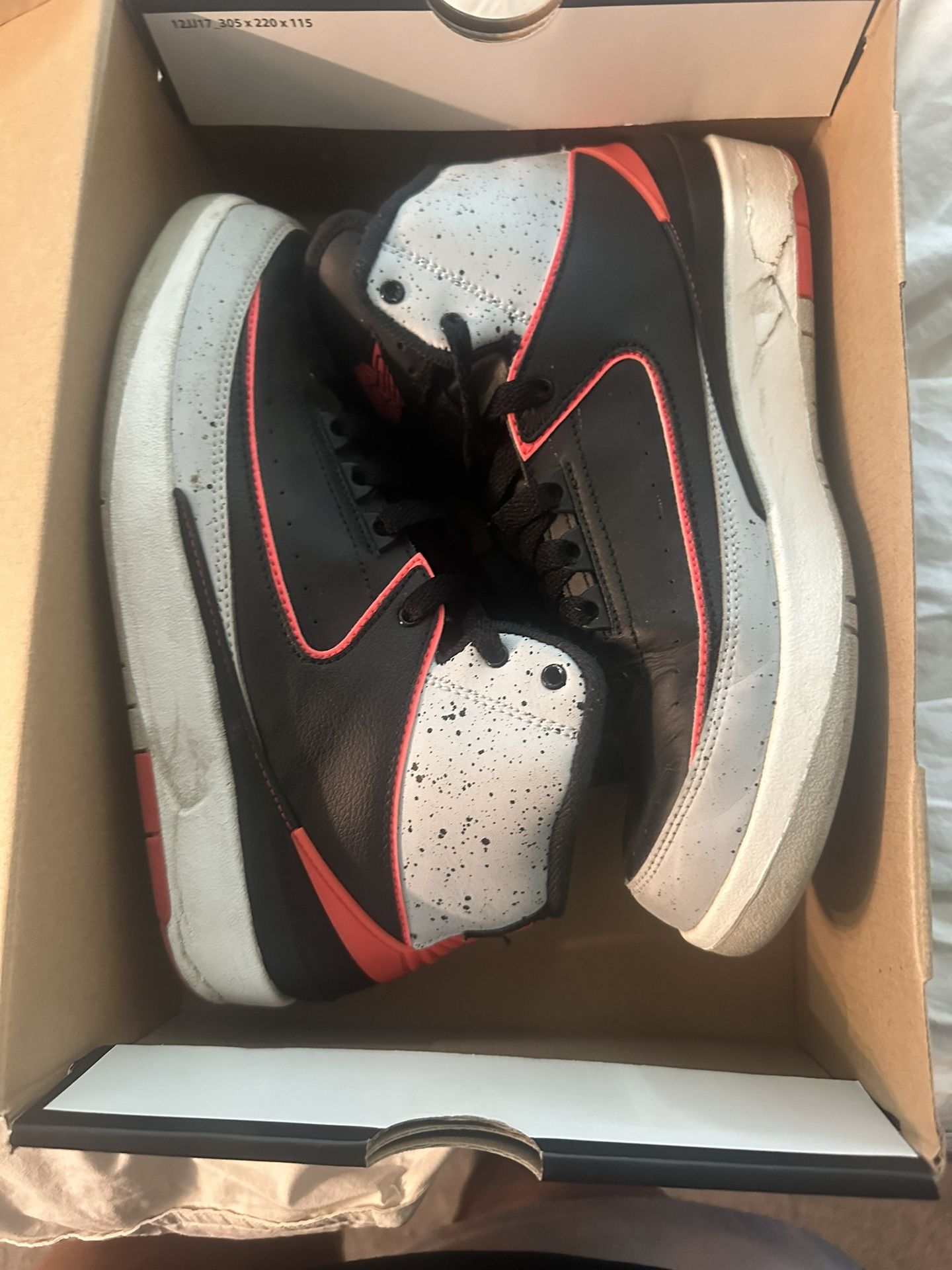 Jordan Retro 2 Size 7y