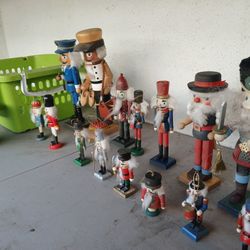 15  Nutcrackers Planter Storage Bin