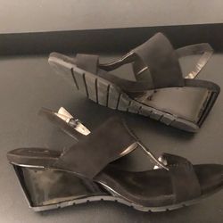 Bandolino B-Flexible Suede and Patent Wedge Sandal
