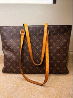 LV purse