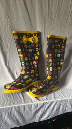 Emoji Print Rubber Rain Boots
