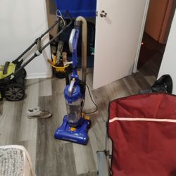 Eureka Power Speed Vacuum 