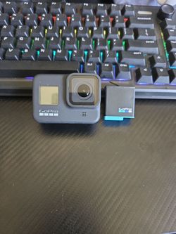 Go Pro Hero 8 w/ Extra Battery