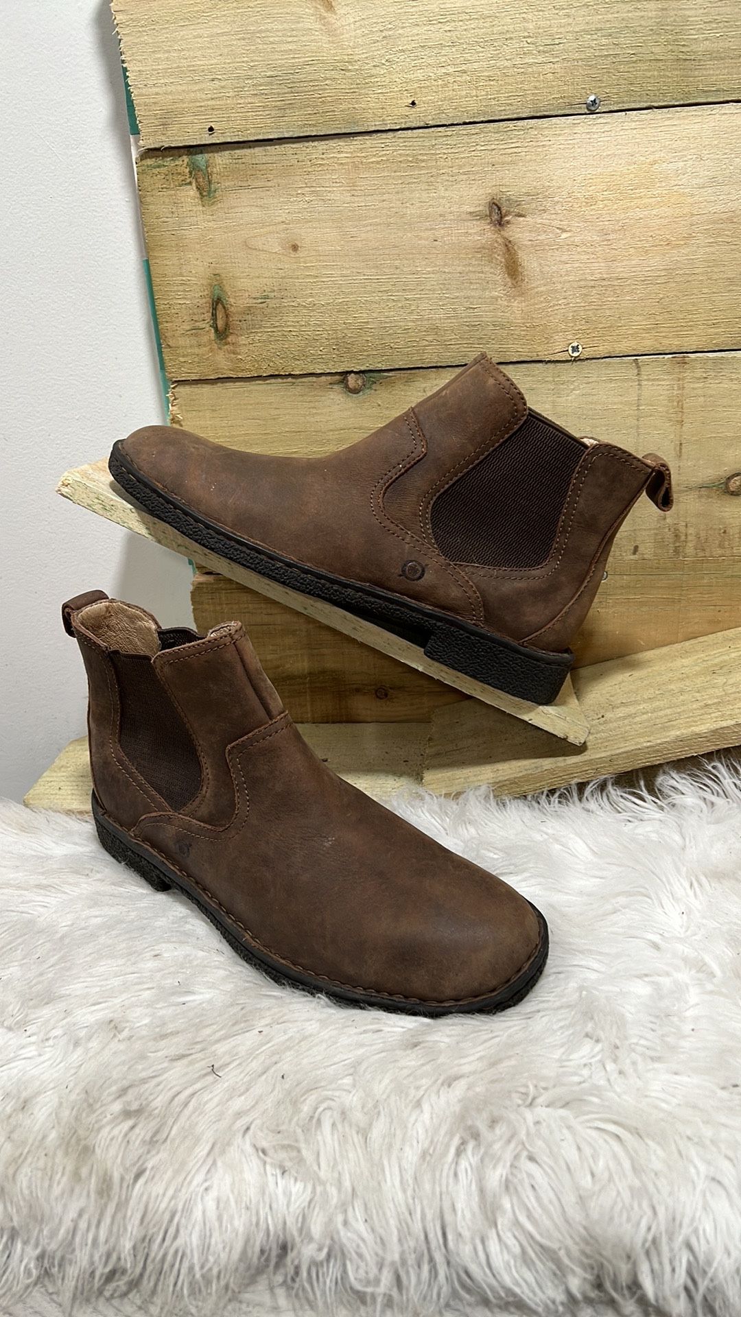 Mens Born Aiden Chelsea Pull-on Boots Rustic Brown Leather 10