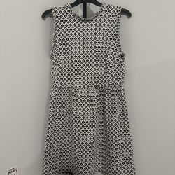 Women’s M corporate work dress black and white