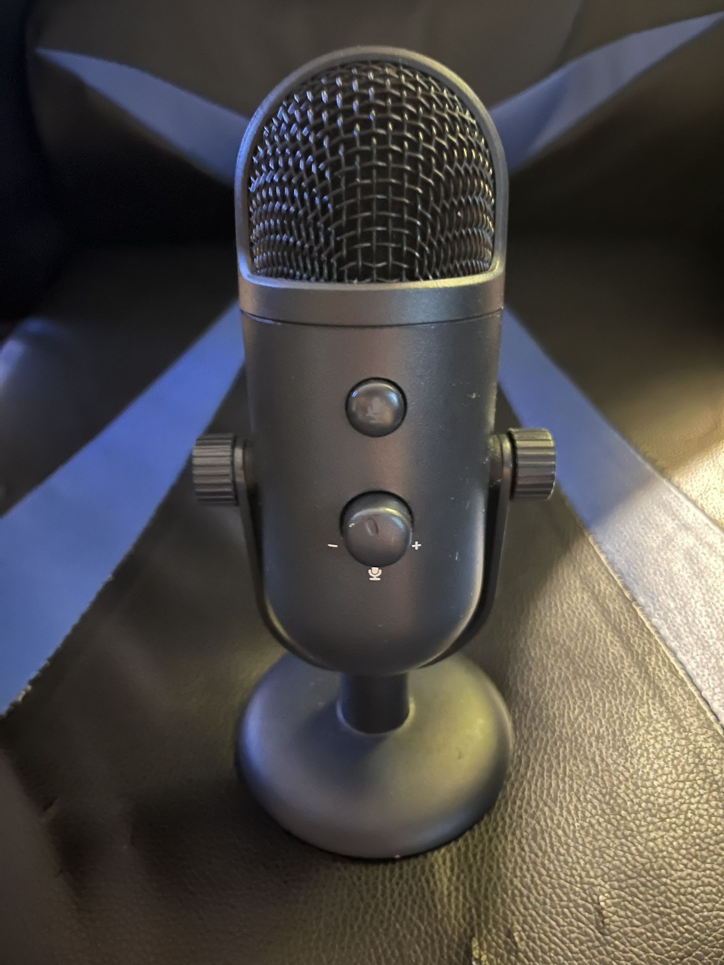 Onn Microphone Door Pickup Only