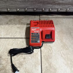 M12 and M18 12-Volt/18-Volt Lithium-Ion Multi-Voltage Battery Charger