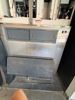 Manitowoc Commercial Ice Machine Setup – Dual Heads + Remote Condensers + F1650 Bin