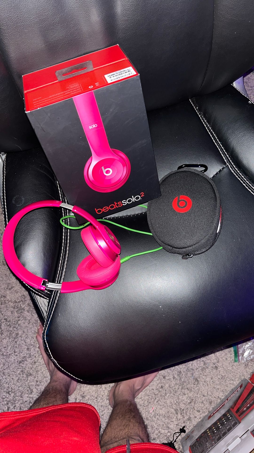 Beats Solo 2 PINK (not Bluetooth Wireless)