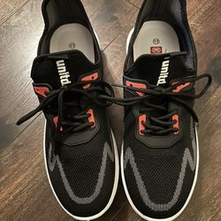 Men’s Sz 11 Tennis Shoe