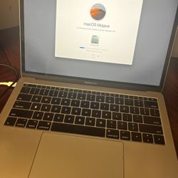 MacBook Pro 2017 13 Inch 2.3 GHz intel core I5 for Sale in San