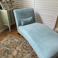 Micro Suede Chaise In Very Good Condition